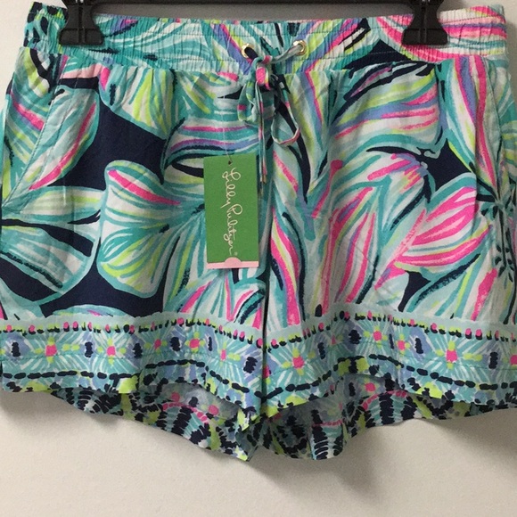 Lilly Pulitzer Pants - NWT Lilly Pulitzer katia shorts